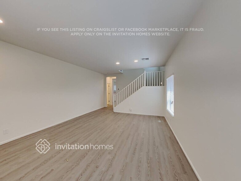 Building Photo - 41378 W Granada Dr
