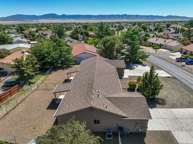 Building Photo - 7750 Spouse Dr