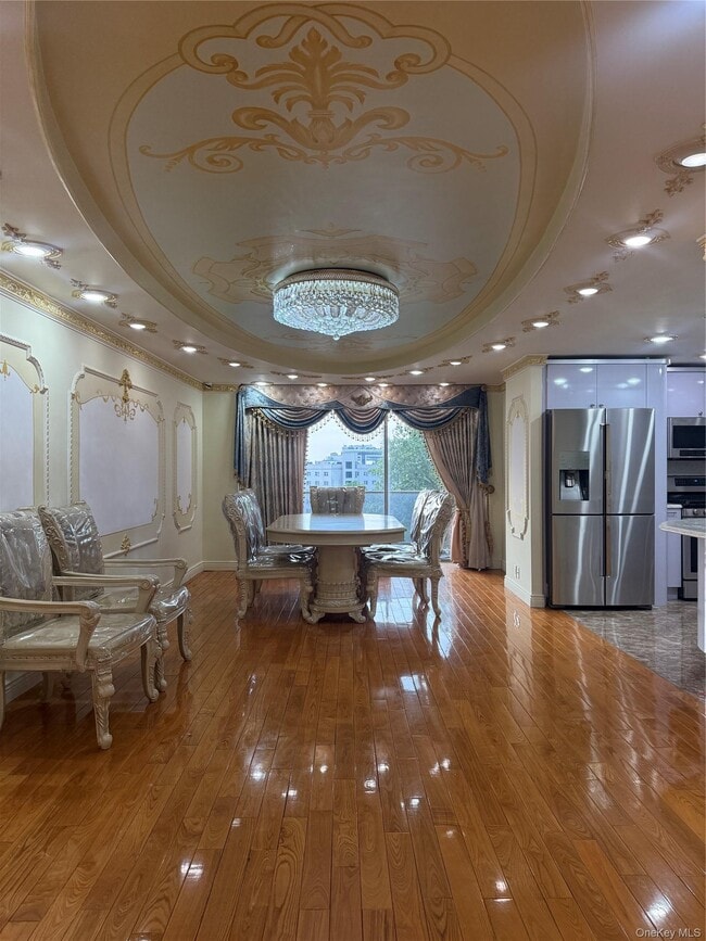 Building Photo - 61-20 Grand Central Pkwy