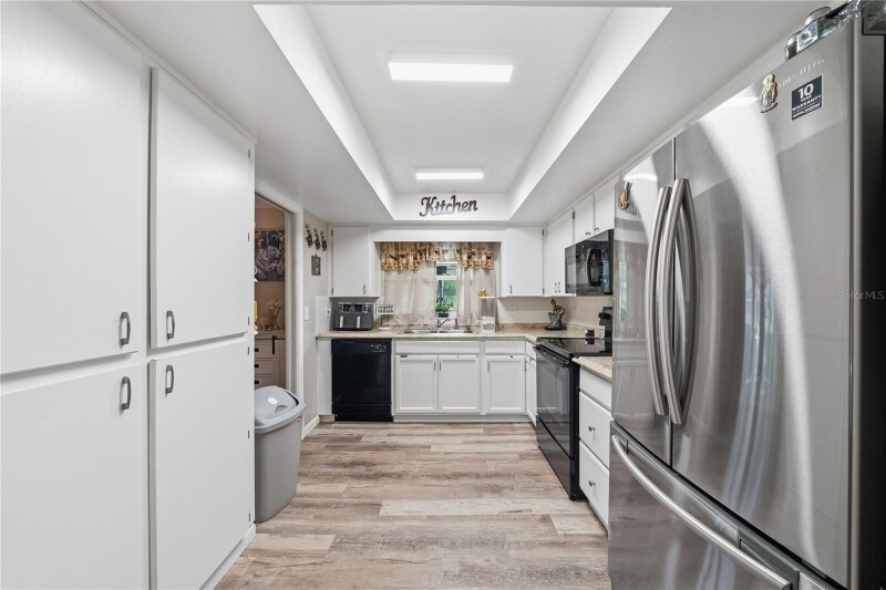 Building Photo - 2507 Bluegrass St