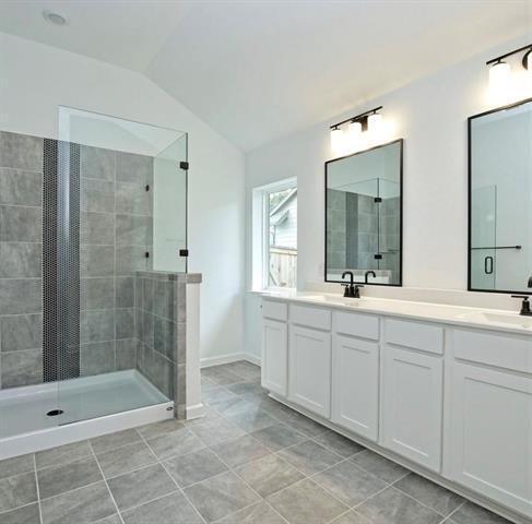 Building Photo - 2111 Clearwater Way