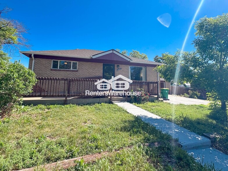 Building Photo - 441 Jennie Dr