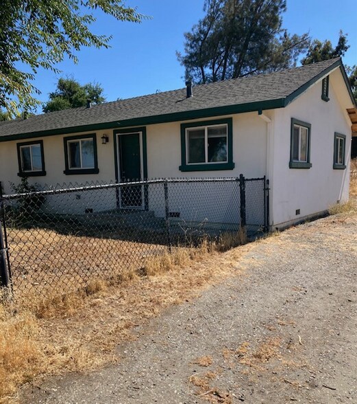 Primary Photo - 13518 Airline Hwy