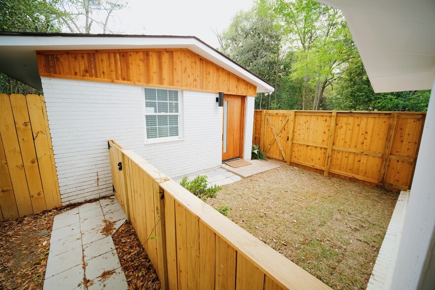 Front Door - 420 College Blvd