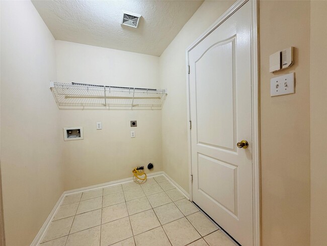 Building Photo - 103 Greenridge Cir