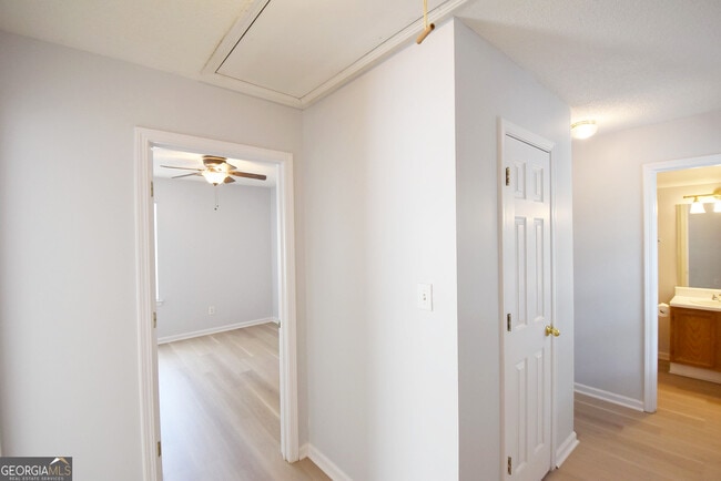 Building Photo - 402 Sherrels Ford
