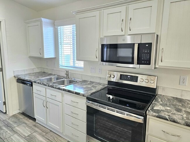 Building Photo - 8869 E Baseline Rd