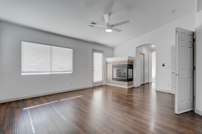 Building Photo - 9931 Rockside Ave