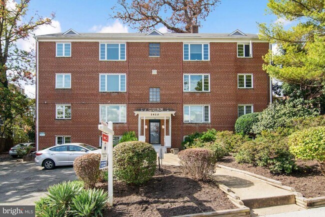 Primary Photo - 1410 N Quinn St