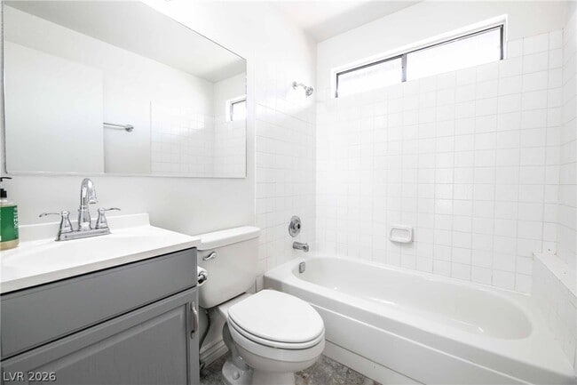 Building Photo - 7420 Lattimore Dr