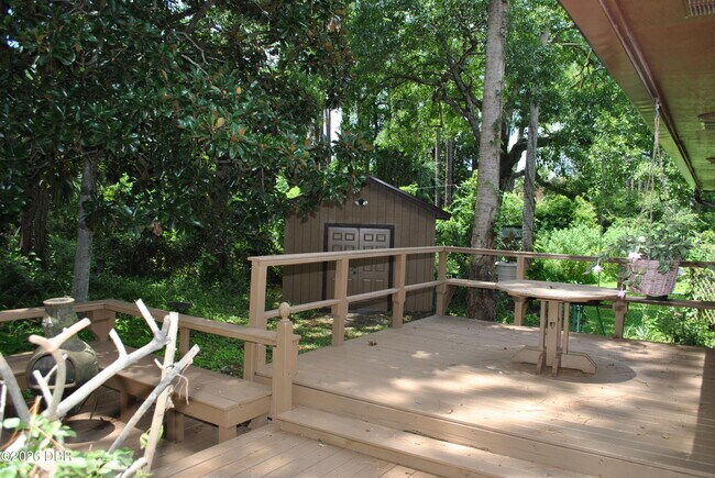 Building Photo - 5590 Lancewood Cir S