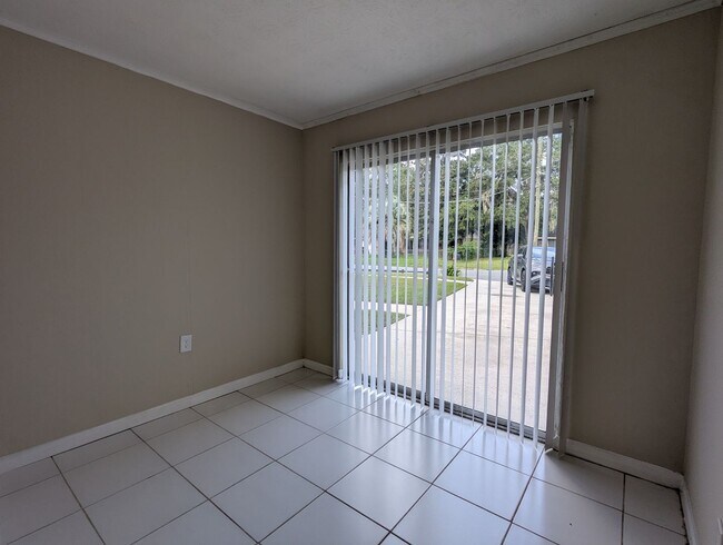 Building Photo - NOW AVAILABLE!! 3/2 House Located in quiet...