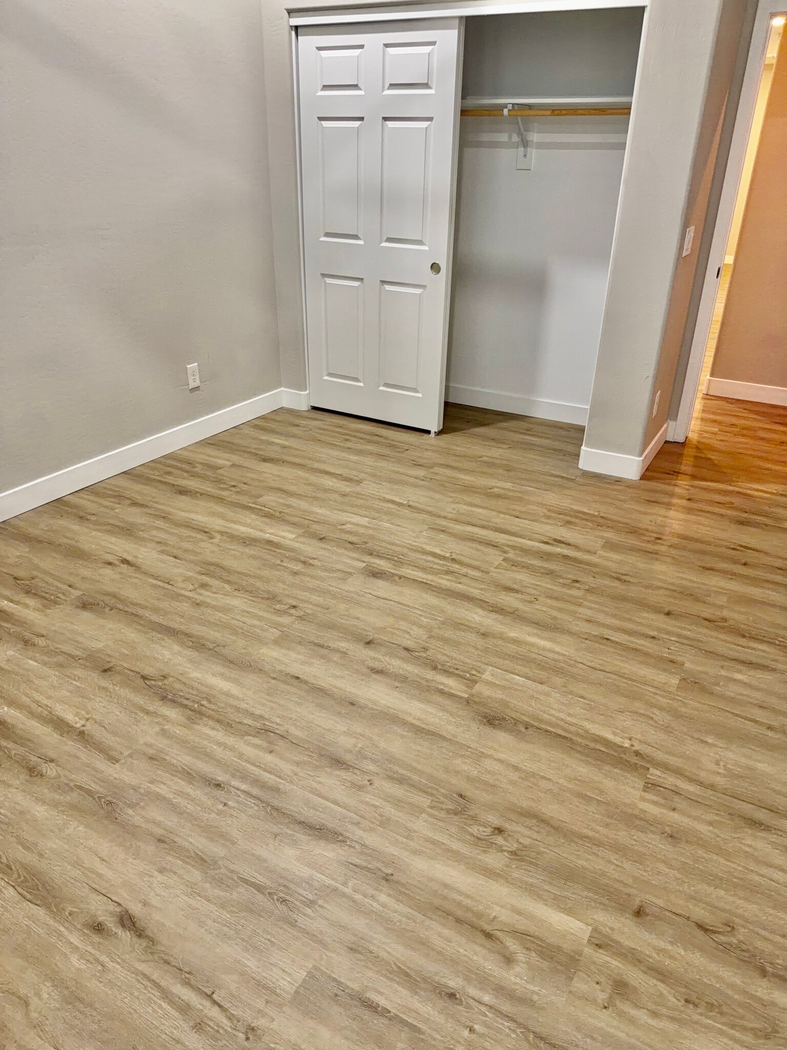 bedroom2 - 1326 N Zane Dr