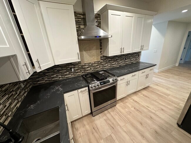 Building Photo - 19429 Lull St