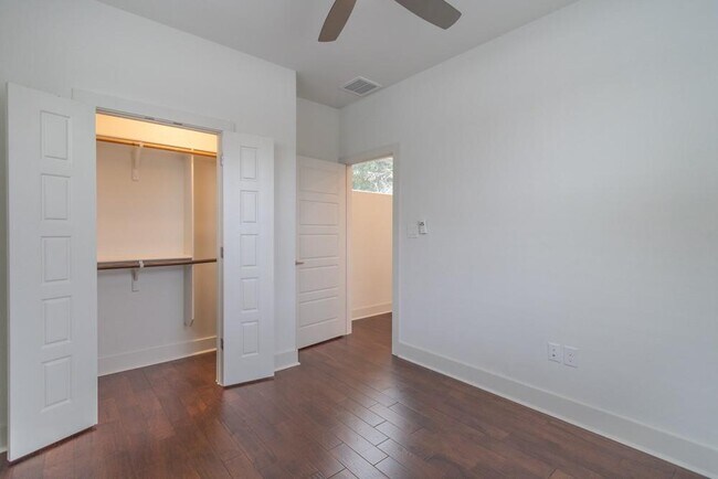 Building Photo - 7301 Providence Ave