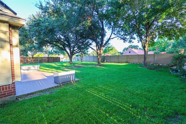 Building Photo - 14311 Ragus Lake Dr