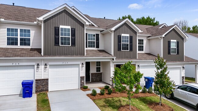 Primary Photo - 717 McKissick Dr