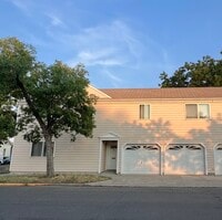 Building Photo - 201 W Geyser St