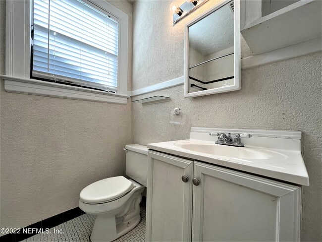 Building Photo - 5324 Fremont St