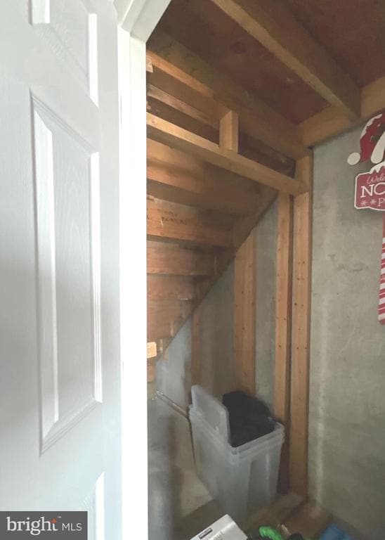 Building Photo - 9405 Chippenham Dr