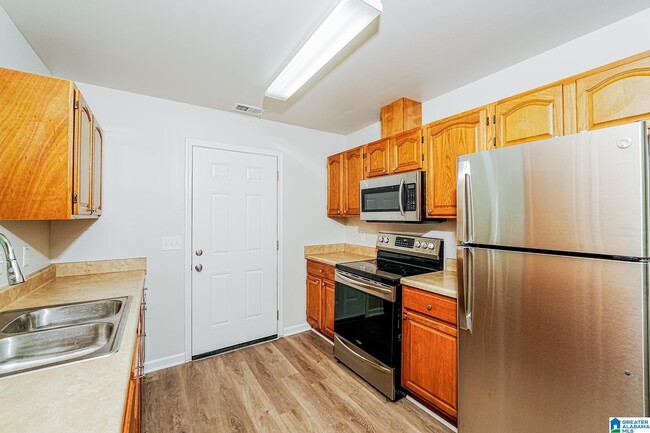 Building Photo - 149 Martin Dr