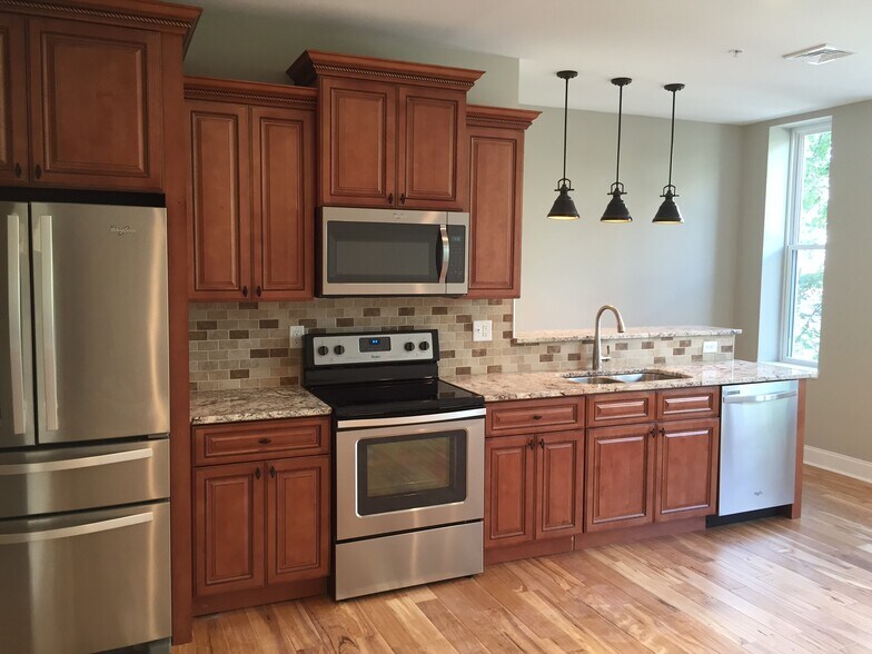 Building Photo - 41 E Northampton St