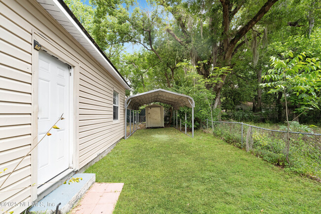 Building Photo - 3341 Dignan St