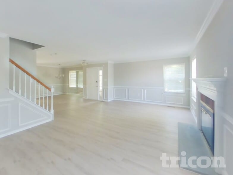 Building Photo - 2201 Grant Ct