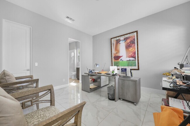 Building Photo - 81695-695 Thunder Gulch Way