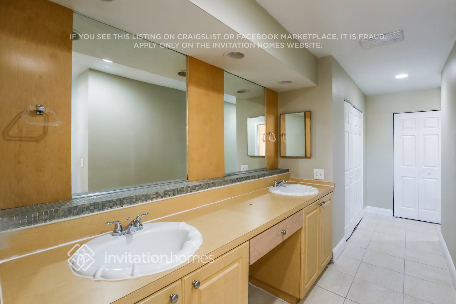 Building Photo - 9436 SW 146th Ct