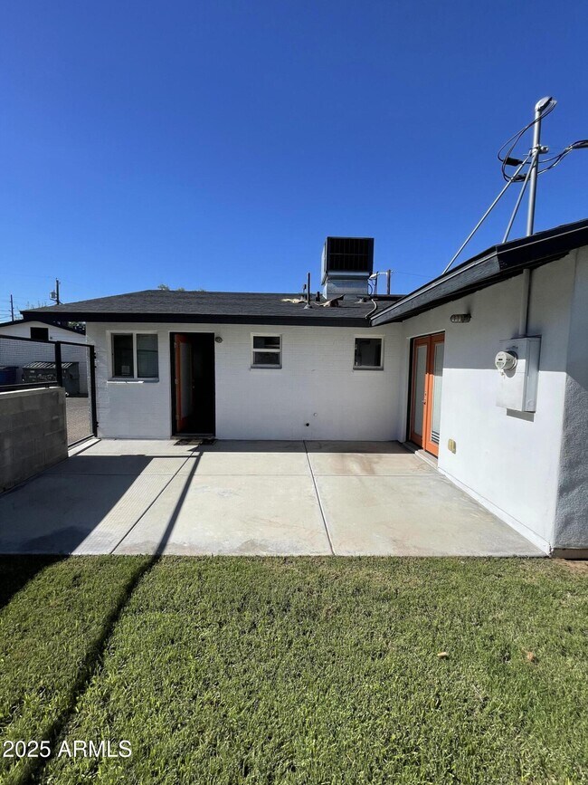 Building Photo - 3416 N 37th St