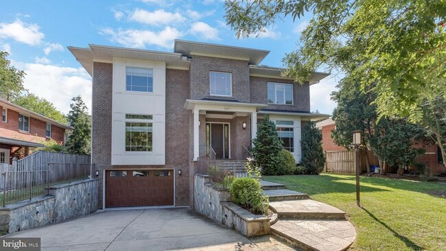 Building Photo - 7607 Newmarket Dr