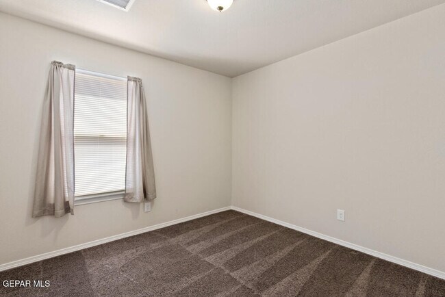 Building Photo - 3721 Loma Jacinto