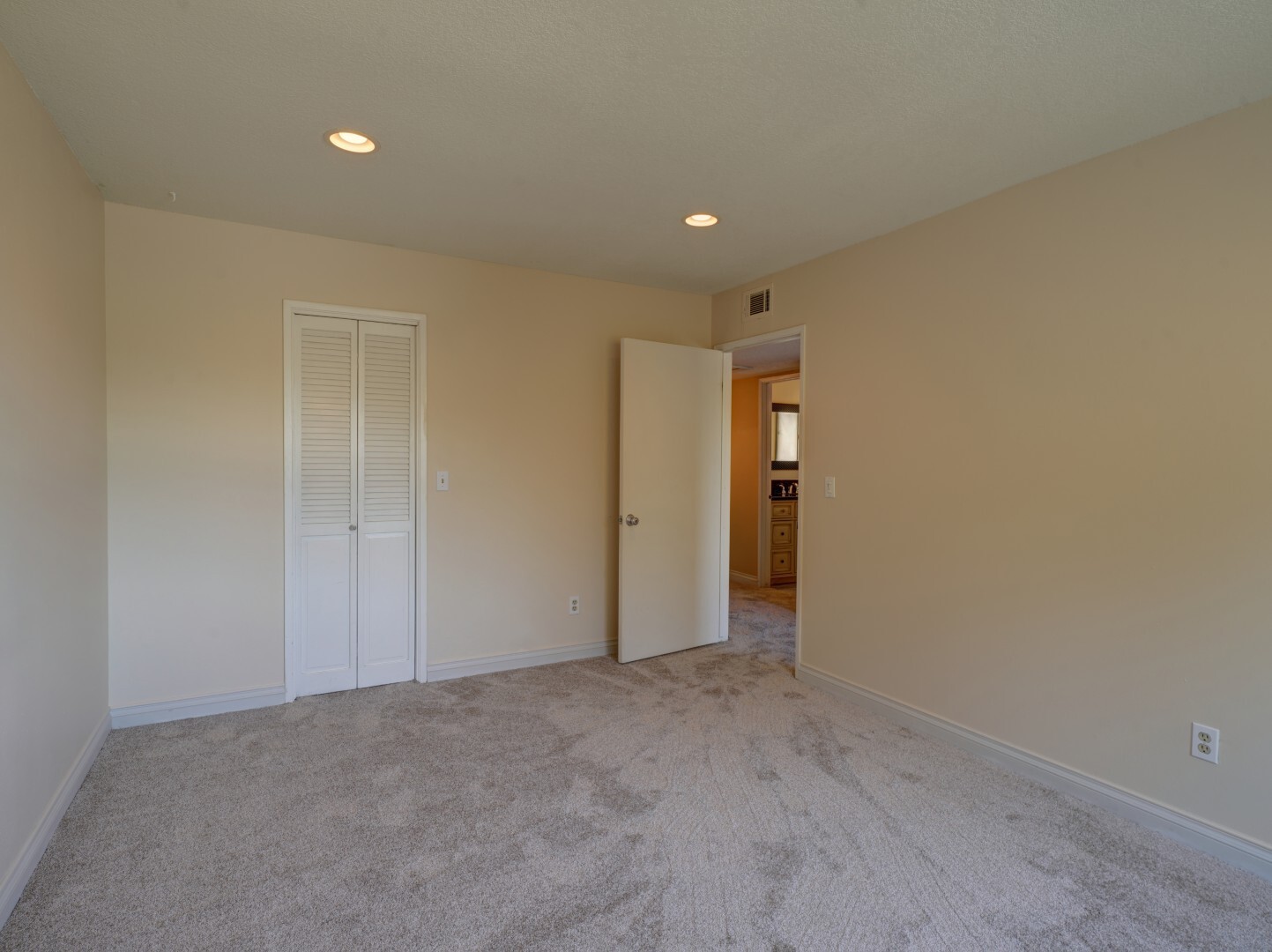 Building Photo - 1750 Prefumo Canyon Rd