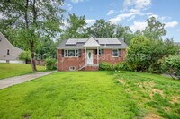 Building Photo - 2508 Larry Ave