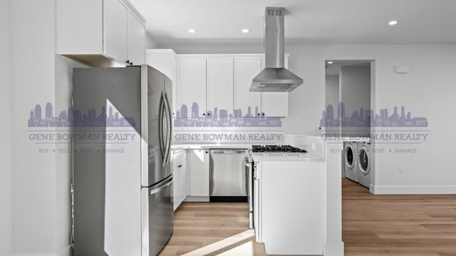 Building Photo - 6742 Waterman Ct