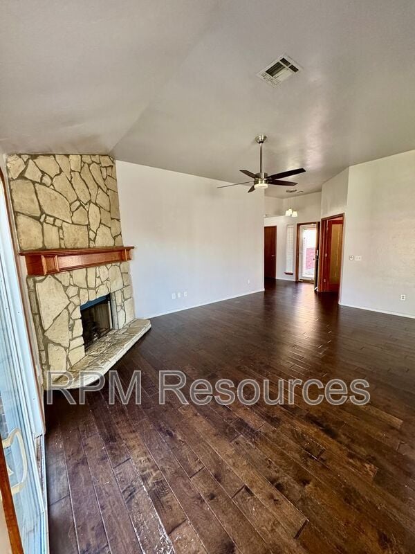 Building Photo - 10309 Banff Way