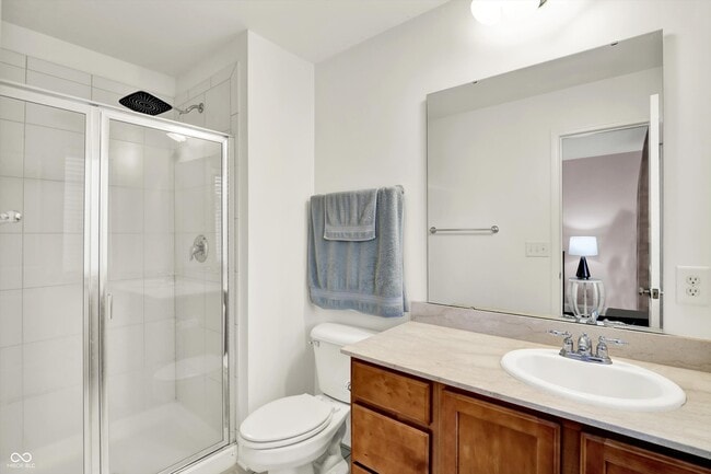 Building Photo - 529 E New York St