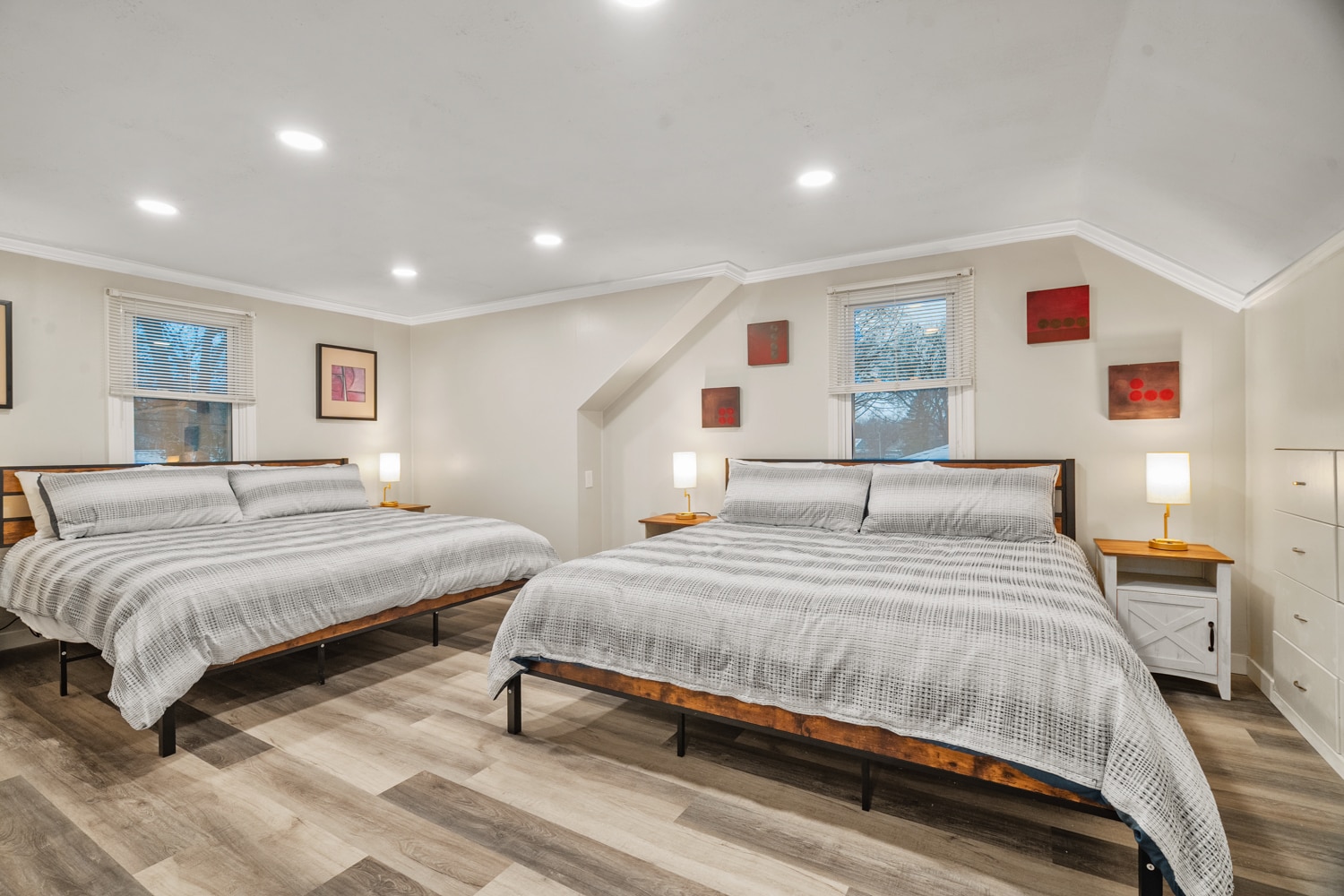 Building Photo - 1077 Liberty St