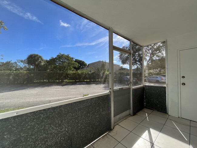 Building Photo - 4354 NW 9th Ave