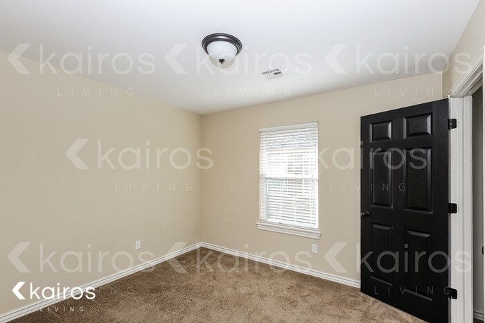 Building Photo - 2416 Apple Way