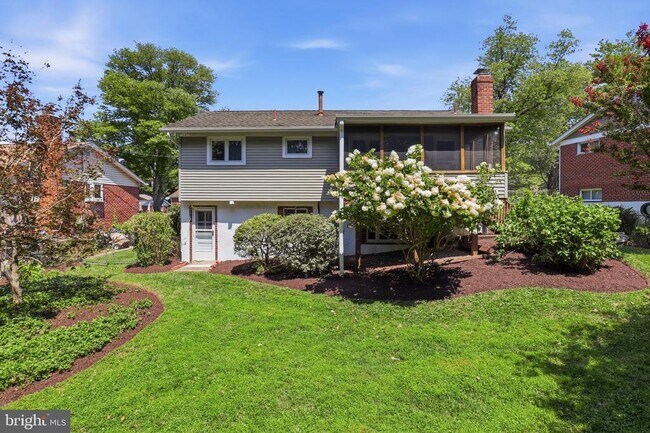 Building Photo - 4014 Jeffry St