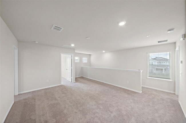 Building Photo - 6315 Lakeview Haven Dr