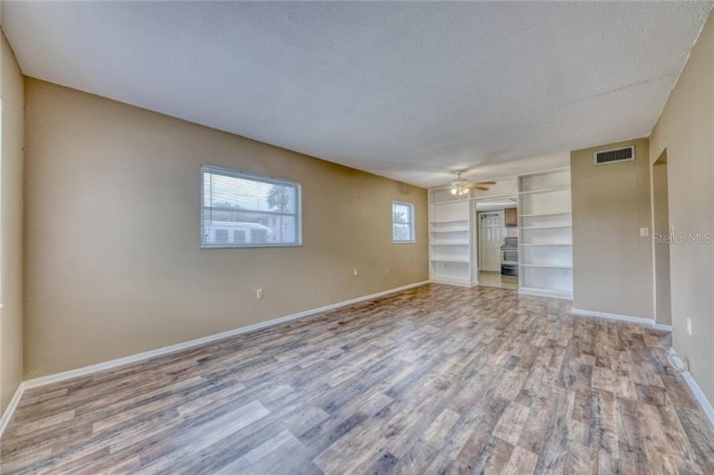 Building Photo - 3460 32nd Ave N