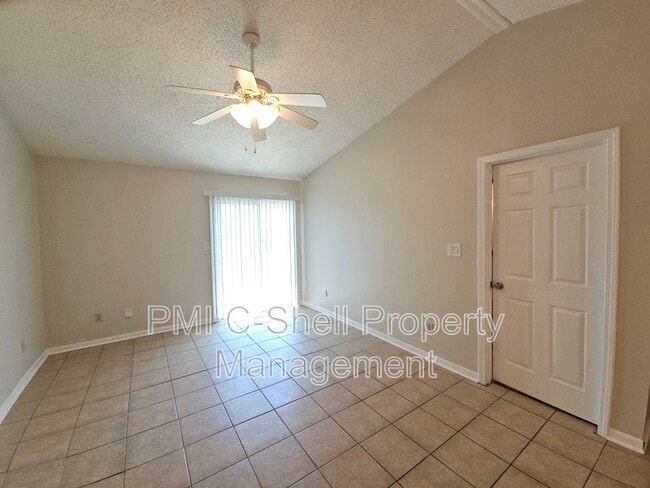 Building Photo - 3535 Southwind Dr