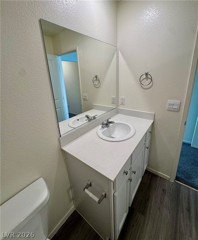 Building Photo - 10920 Rollingford Ave