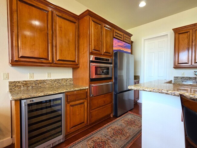 Building Photo - All-Inclusive Executive Luxury in Somerset...