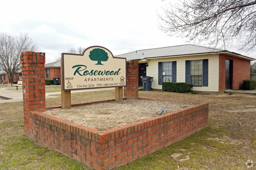 Primary Photo - Rosewood Apartments