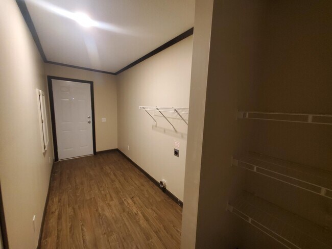 Building Photo - 3 Mockingbird Hill Dr