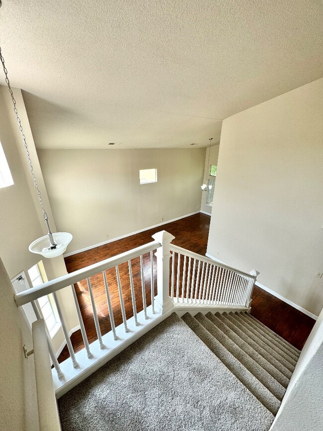 Building Photo - 5024 Rodeo Cir